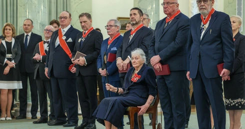 Ks. Stryczek i ks. Tyrała odznaczeni przez prezydenta RP