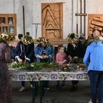 Wianki, mural, koncert i ognisko