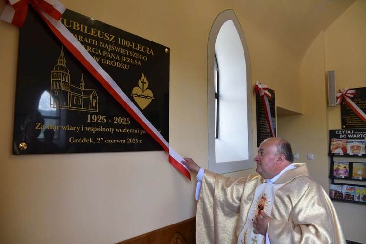 100 lat parafii NSPJ w Gródku k. Grybowa