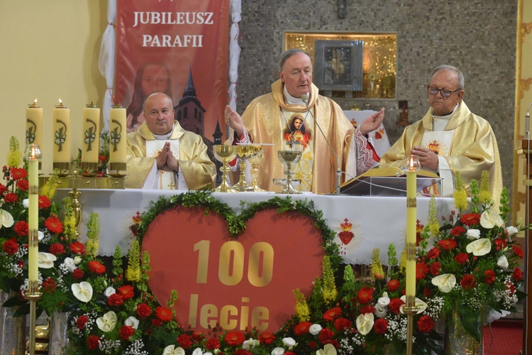 100 lat parafii NSPJ w Gródku k. Grybowa