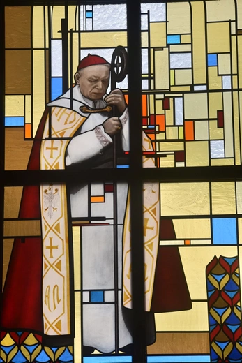 Nowe witraże w Łomnicy Zdroju