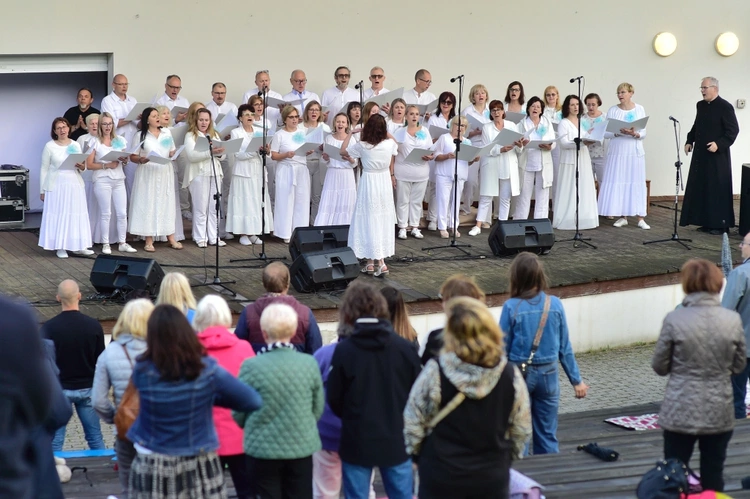 Gietrzwałd. Koncert uwielbienia