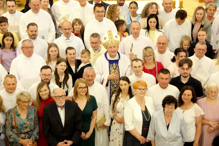 Tarnów. Błogosławieństwo nadzwyczajnych szafarzy Komunii św. 2025