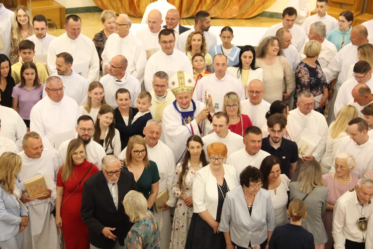 Tarnów. Błogosławieństwo nadzwyczajnych szafarzy Komunii św. 2025