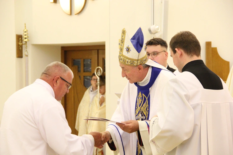 Tarnów. Błogosławieństwo nadzwyczajnych szafarzy Komunii św. 2025