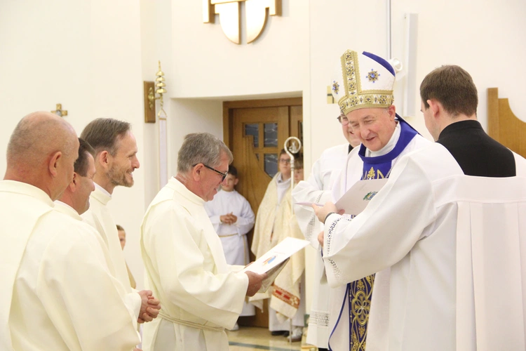 Tarnów. Błogosławieństwo nadzwyczajnych szafarzy Komunii św. 2025