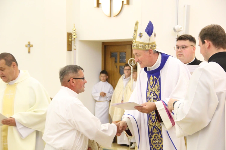 Tarnów. Błogosławieństwo nadzwyczajnych szafarzy Komunii św. 2025