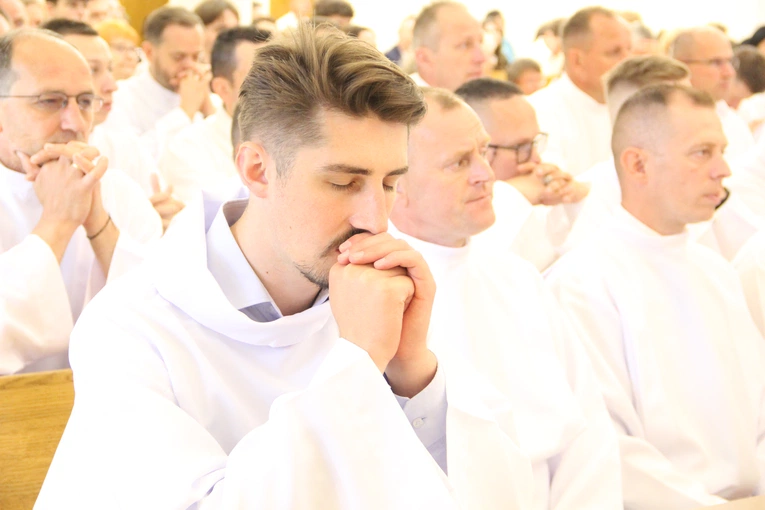 Tarnów. Błogosławieństwo nadzwyczajnych szafarzy Komunii św. 2025