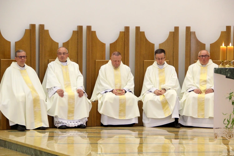 Tarnów. Błogosławieństwo nadzwyczajnych szafarzy Komunii św. 2025