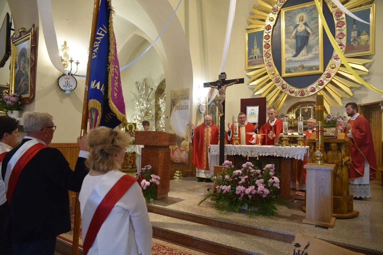 Sztandar Arcybractwa NSPJ w Marcinkowicach