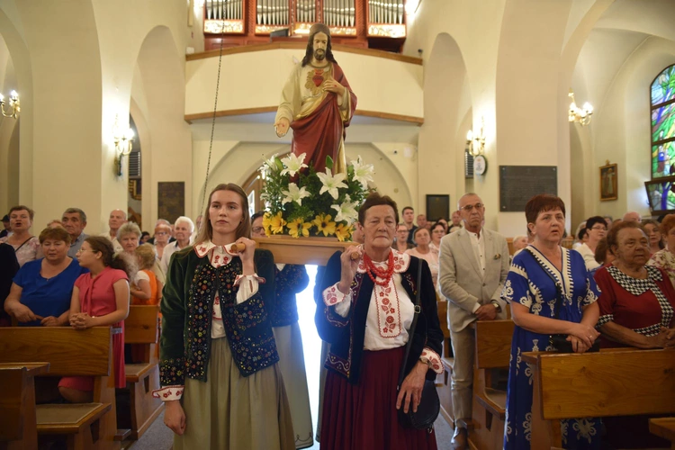 Sztandar Arcybractwa NSPJ w Marcinkowicach