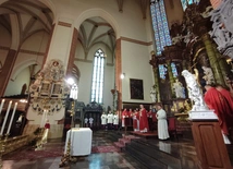 Patronalne świętowanie Kapituł
