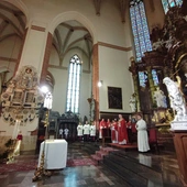 Patronalne świętowanie Kapituł