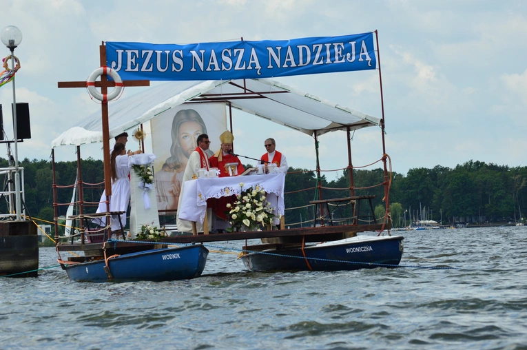 Msza św. na wodzie w Rybniku