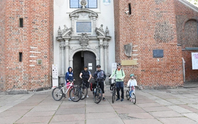 Rowerowa pielgrzymka do Sianowa
