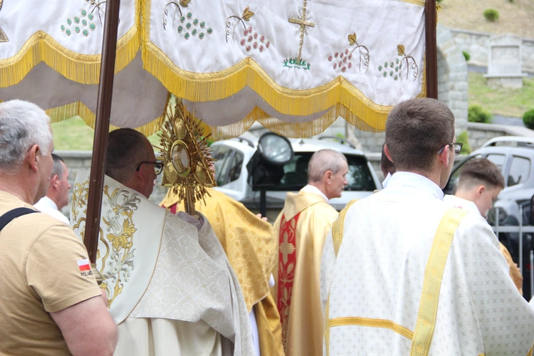 Jurków. 100-lecie parafii i prymicje bp. Jerzego Kołodzieja
