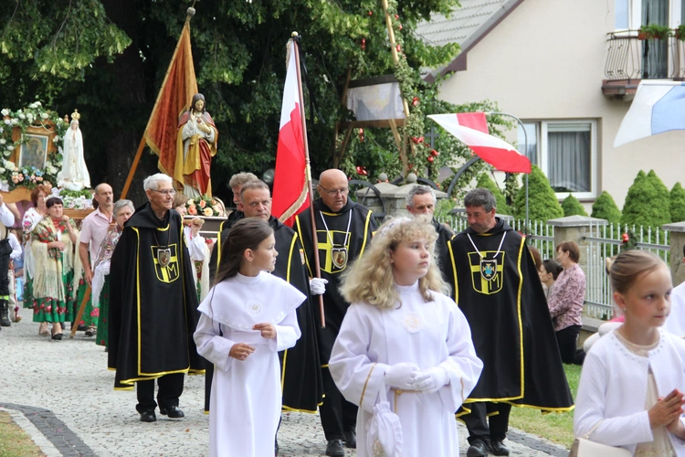Jurków. 100-lecie parafii i prymicje bp. Jerzego Kołodzieja