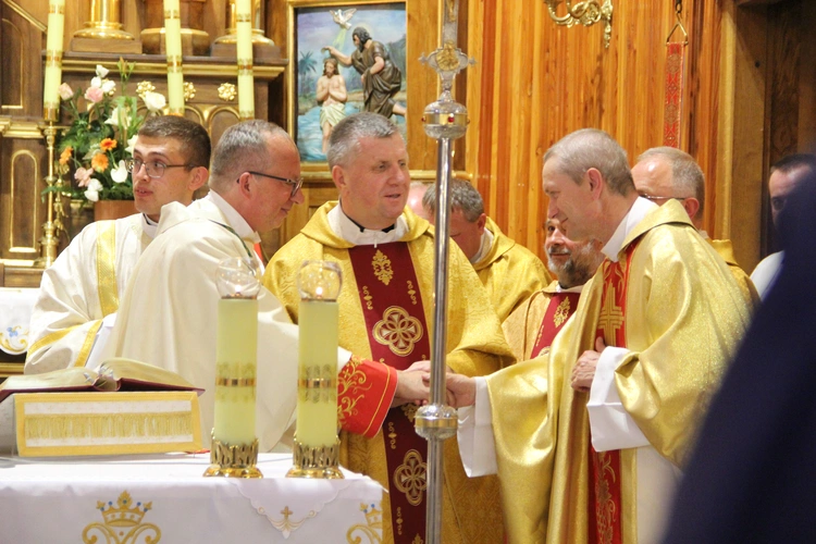 Jurków. 100-lecie parafii i prymicje bp. Jerzego Kołodzieja