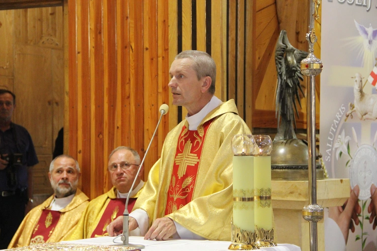 Jurków. 100-lecie parafii i prymicje bp. Jerzego Kołodzieja