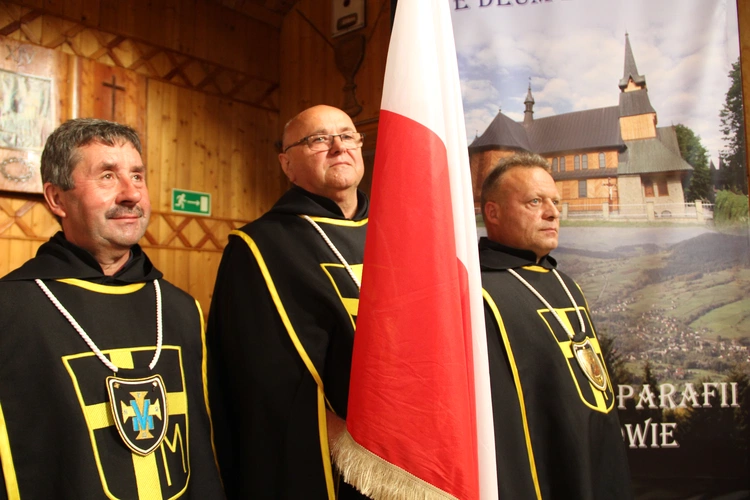 Jurków. 100-lecie parafii i prymicje bp. Jerzego Kołodzieja