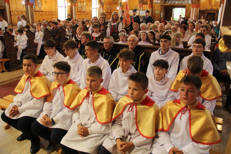Jurków. 100-lecie parafii i prymicje bp. Jerzego Kołodzieja