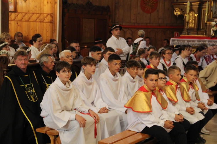 Jurków. 100-lecie parafii i prymicje bp. Jerzego Kołodzieja