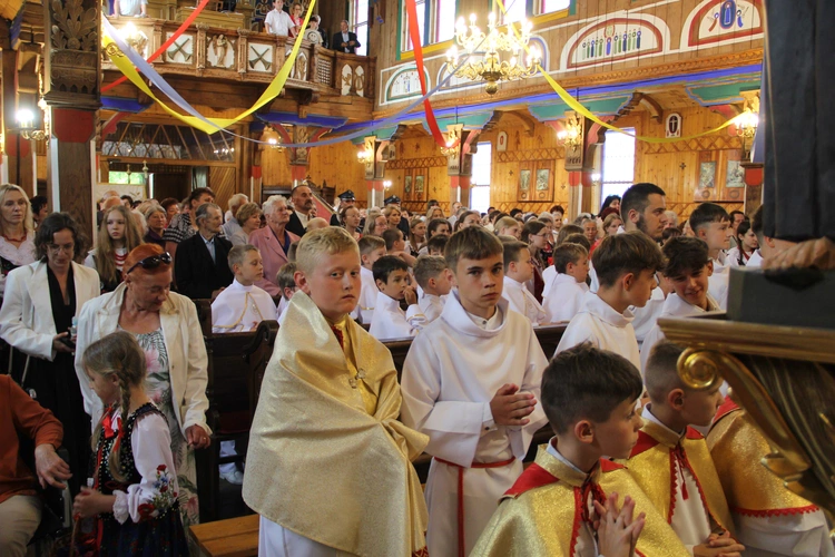 Jurków. 100-lecie parafii i prymicje bp. Jerzego Kołodzieja