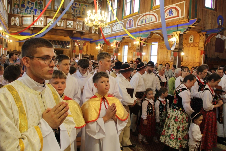 Jurków. 100-lecie parafii i prymicje bp. Jerzego Kołodzieja