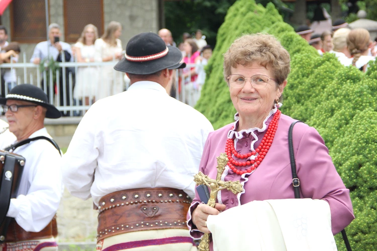 Jurków. 100-lecie parafii i prymicje bp. Jerzego Kołodzieja