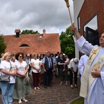 Poświęcenie urządzenia AED w Warzenku