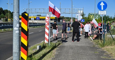 Premier: przywracamy czasową kontrolę na granicy z Niemcami i Litwą 