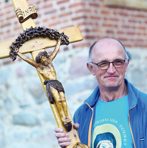 – Przeszedłem ponad pół tysiąca kilometrów,  by tu, w Gietrzwałdzie, pokłonić się Matce Bożej  – wyznał Stanisław. 