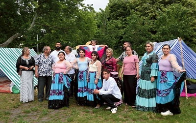 Kozielsko-brzeska romska grupa taneczna.