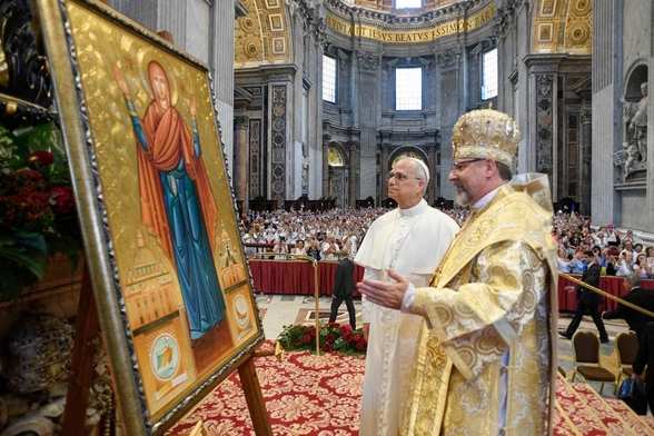 Leon XIV: na Ukrainie moc Boga objawia się pośród gruzów zniszczenia