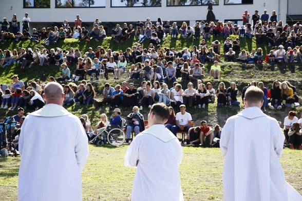 Polska młodzież ma w czym wybierać - bogata oferta wakacyjnych wydarzeń religijnych