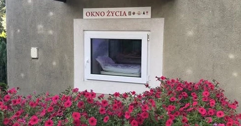 Dziewczynka w Oknie Życia w Chojnicach. Pierwsza taka sytuacja