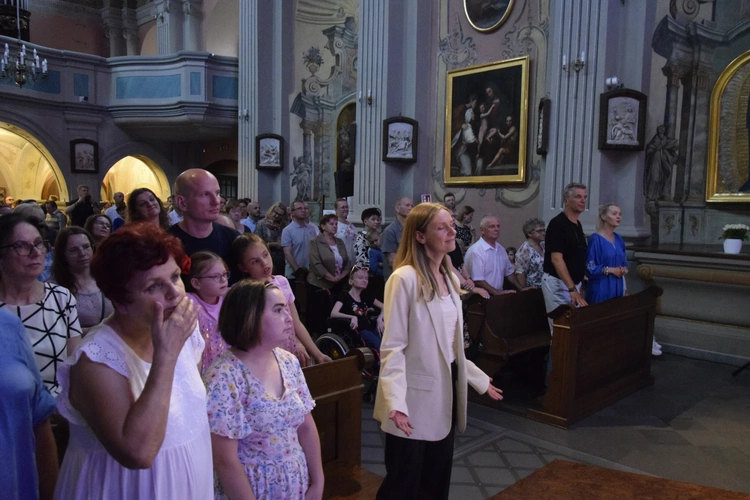 Modlili się śpiewem