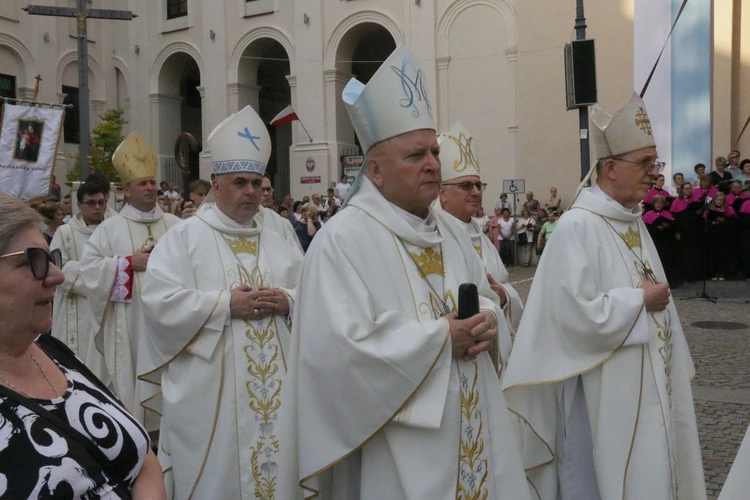 Razem z Maryją