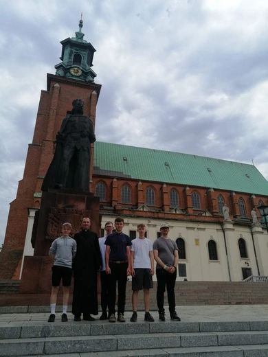 Gniezno, Paryż i Rzym jednego dnia