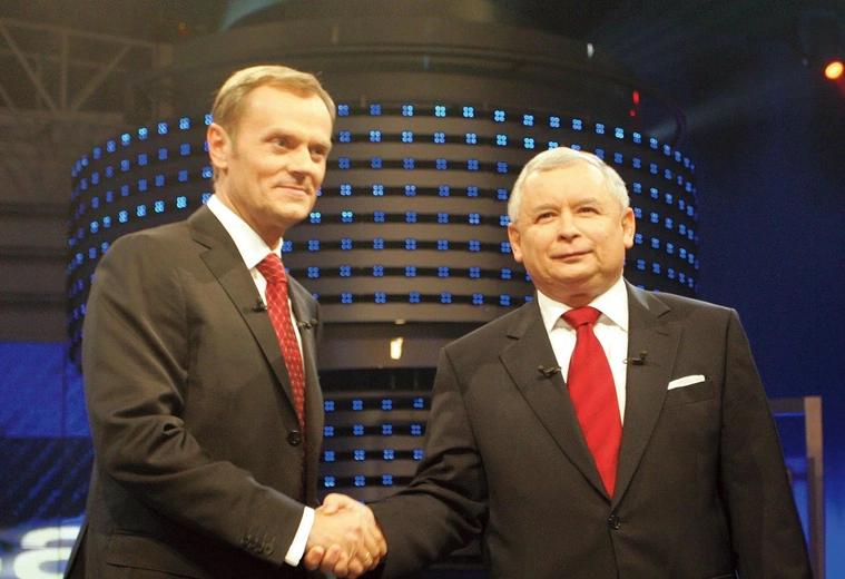 Tusk i Kaczyński w swoich partiach mają status podobny do właściciela. To cementuje polaryzację w Polsce