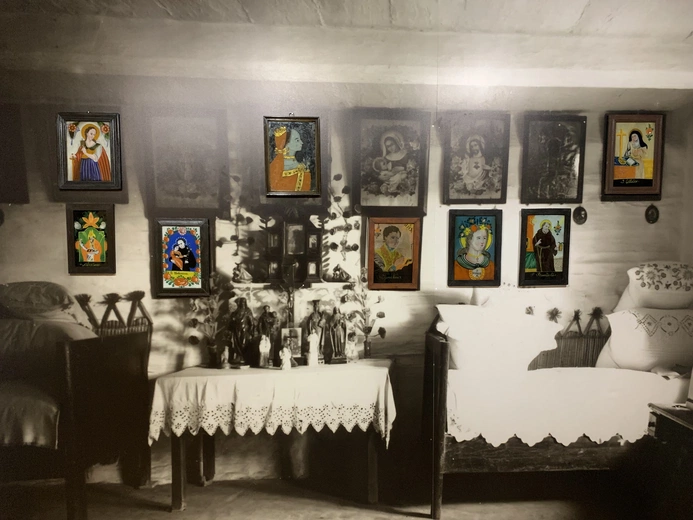 Wystawa „Święci codzienni” - religijne malarstwo na szkle