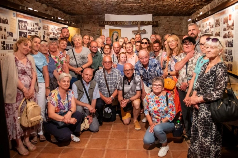 Głusi pielgrzymują do Kałkowa