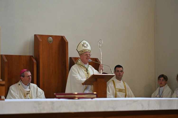 Sakra afrykańskiego biskupa - cz. 1