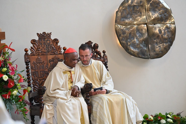 Sakra afrykańskiego biskupa - cz. 1