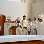 Sakra afrykańskiego biskupa - cz. 2