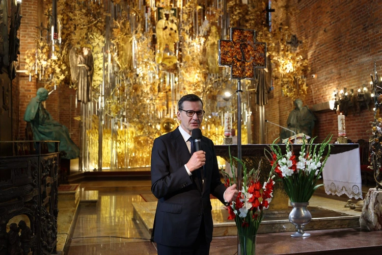 Poświęcenie krzyża Solidarności Walczącej