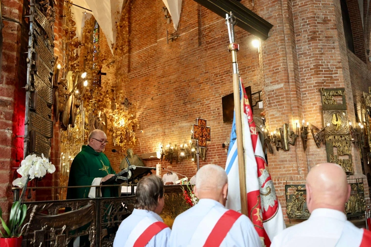 Poświęcenie krzyża Solidarności Walczącej