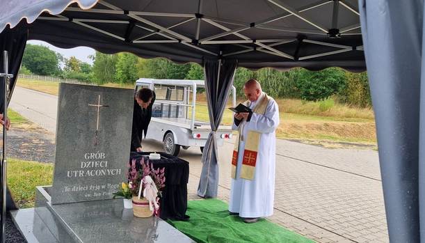 Pogrzeb dzieci utraconych