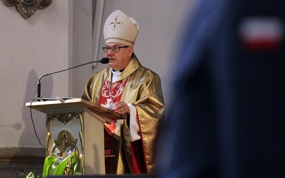 Służba więzienna świętowała w Trzebnicy. "Nie jest łatwo być miłosiernym, gdy trzeba trwać na straży prawa"