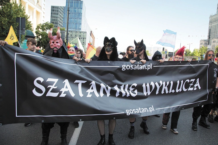 Warszawa, 14.06.2025. Parada równości przechodząca ulicami Warszawy. 